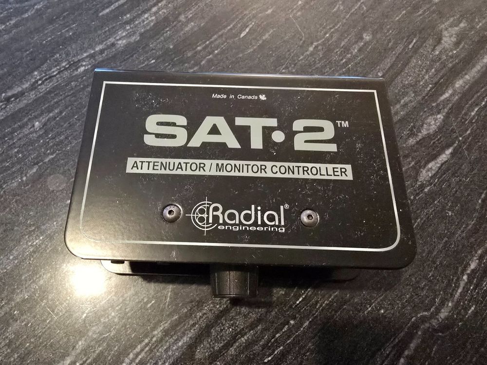 Radial Engineering SAT-2 Monitor Controller/Attenuator (Gebraucht) in ...