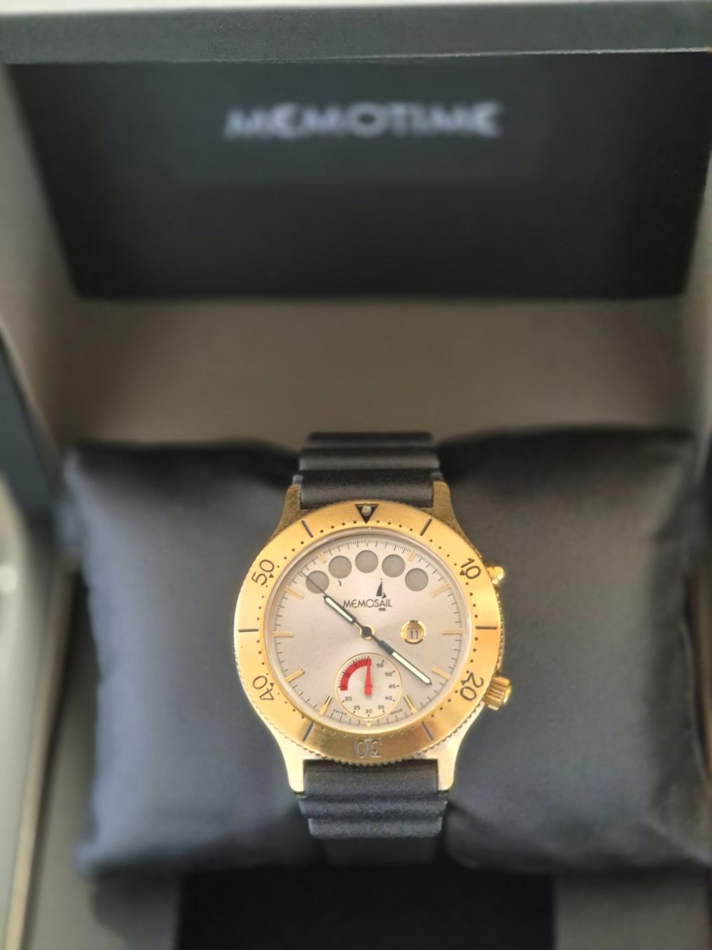 Corum Uhren: CORUM DESIGN MEMOSAIL SKIPPER QUARTZ – Neu und originalverpackt aus Wohlen AG von aro_g7hq