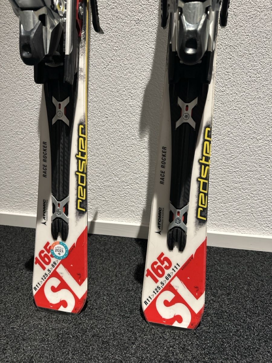 Atomic Sci: ATOMIC Ski 165cm – Usato da Uitikon Waldegg venduto da Mann 1