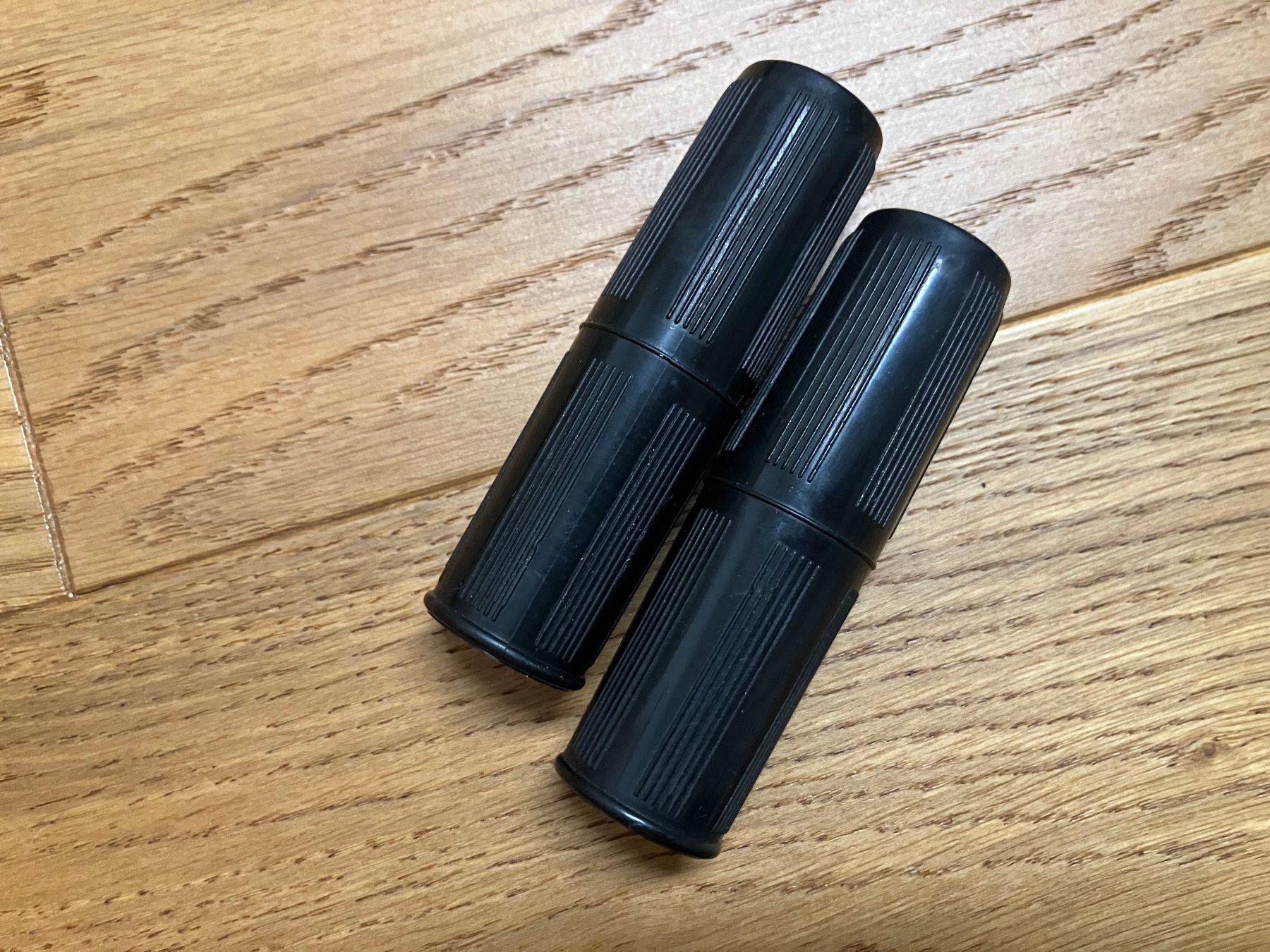 Pezzi di ricambio: Lenkergriffe schwarz Vintage – Usato da Obermumpf venduto da Estrela67 3