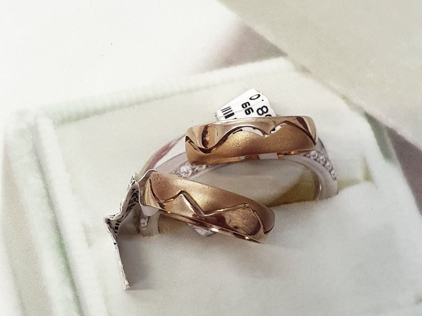Bagues: Neue Eheringe in 750 Gold, 18 Karat – Neuf (Voir description) à Unterägeri par Altgoldschmuck 4