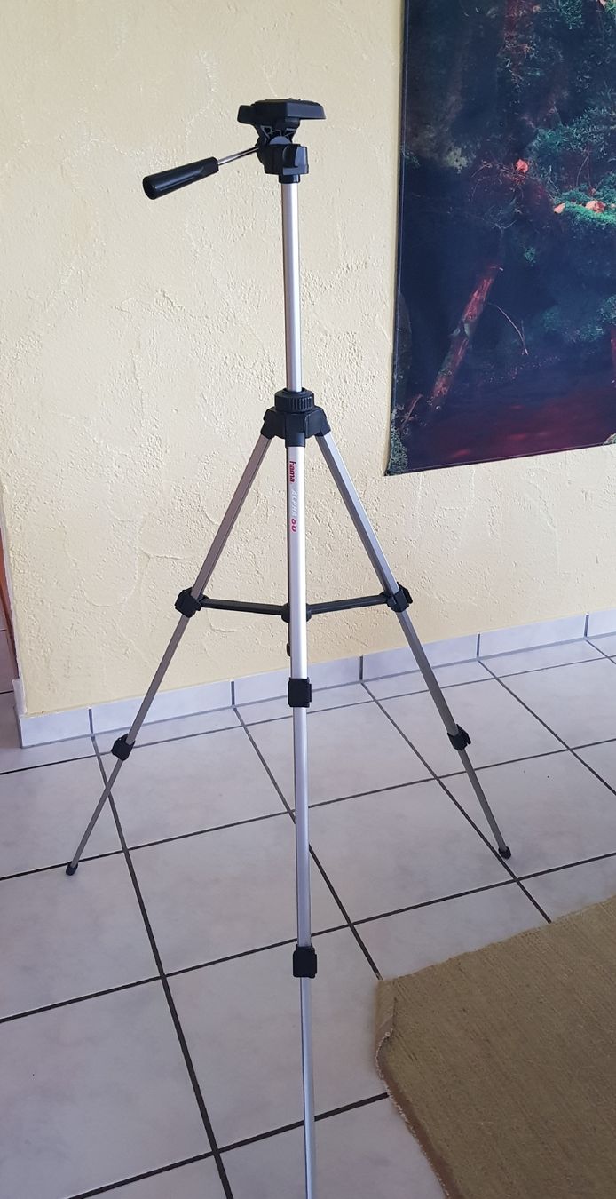 Hama Treppiedi & Teste: Hama Alpha 60 Stativ – Nuovo (secondo la descrizione) da Menznau venduto da Valinor