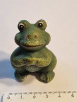 Frosch aus Keramik, kleine Deko Figur