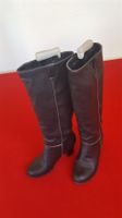 Bequeme Stiefel mit weitem Schaft