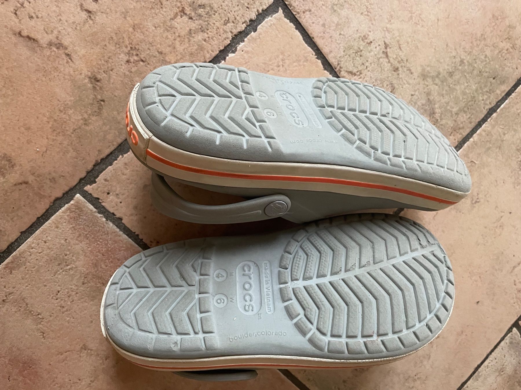 Scarpe per ragazzi: Crocs enfant taille m4/w6 – Usato da Ecublens FR venduto da Silently 1