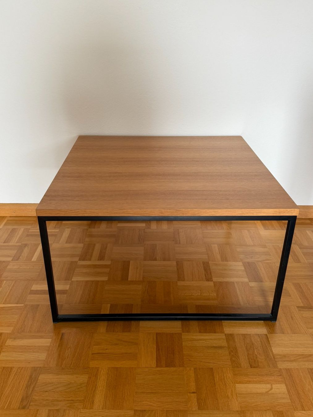 Livique Tavoli: Couchtisch Eiche hell – 65 × 65 cm – Usato da Basel venduto da sid_s6zv