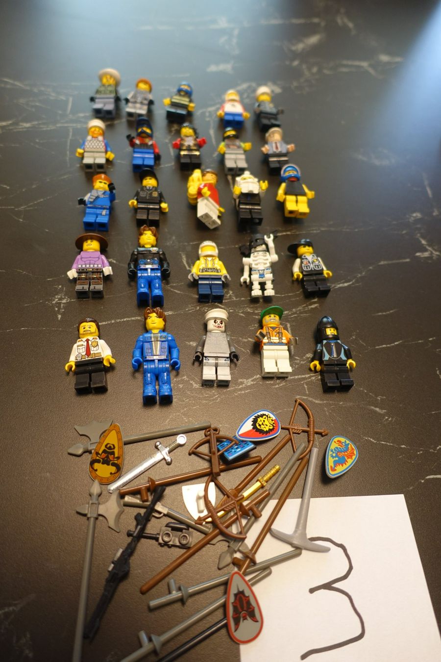 Lego Giocattoli: 25 Stk Legofiguren (3) – Usato da Belp venduto da Mazarron58