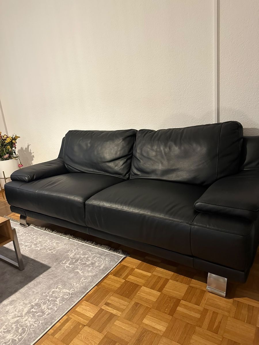 Kommoden: sofas/tisch/stühle/spiegel/komode/lampe – Gebraucht aus Geroldswil von san_fh5d 1