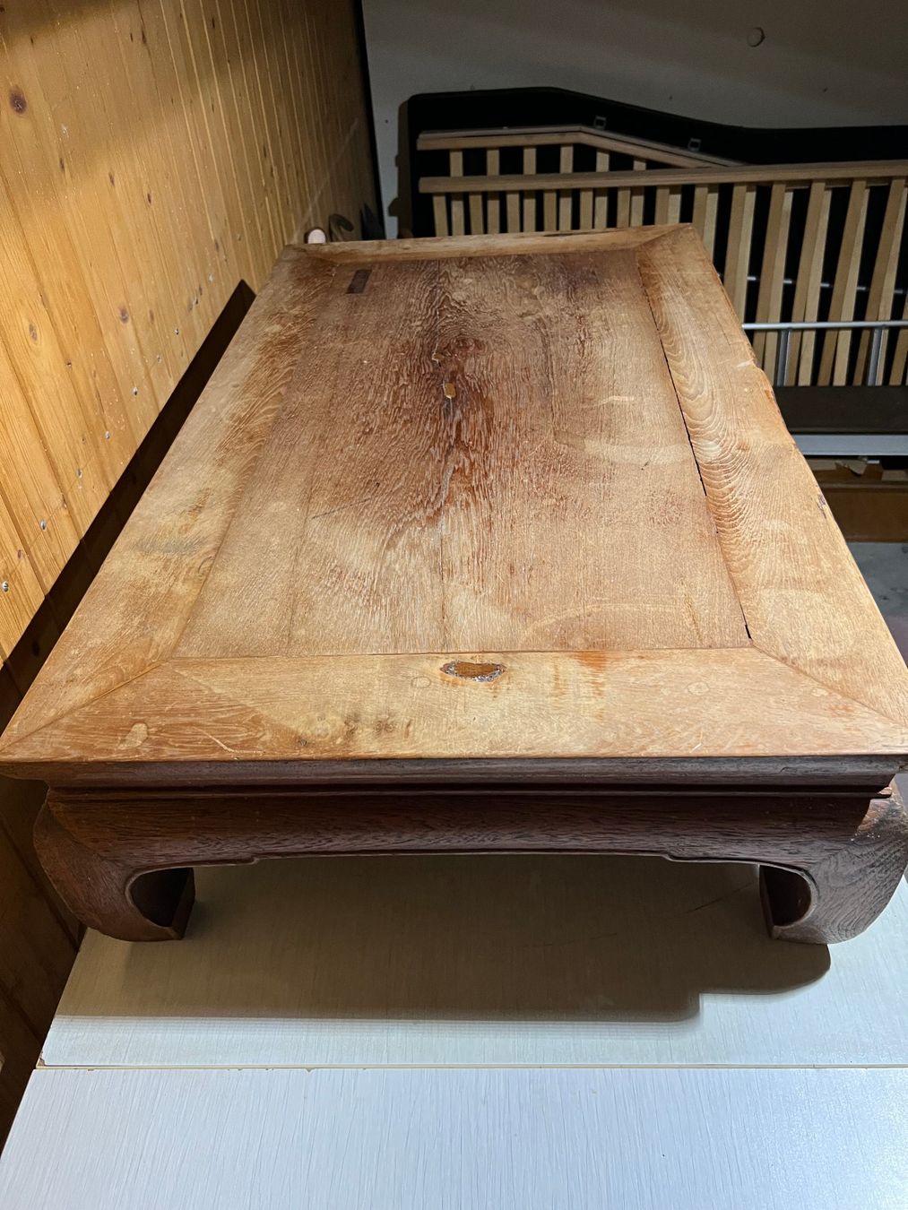 Tables: Table basse Bouddhiste Tibétaine – D'occasion à Athenaz (Avusy) par Drine1971 1