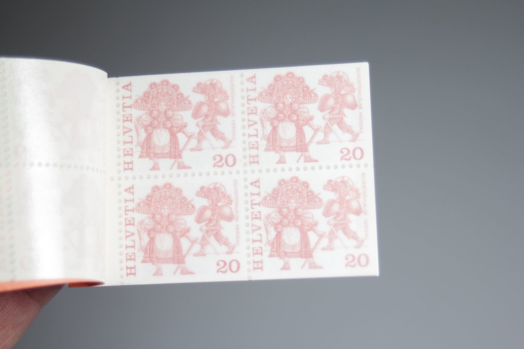 Tutti i francobolli: Komplettes Schweizer Briefmarkenheft Feste & Bräuche #32 – Usato da Basel venduto da IRMAundFRED 2