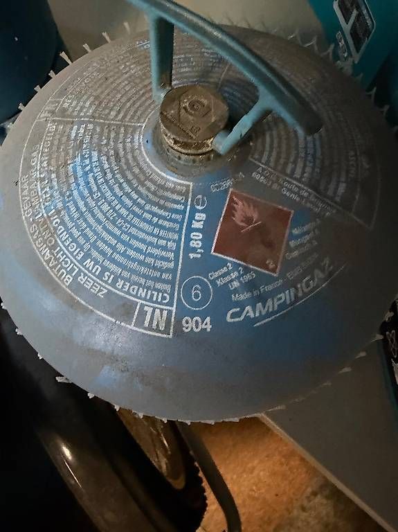 Apparecchiature e tecnologia a gas: Campingaz Flasche – Usato da Mörel venduto da haligali23 2