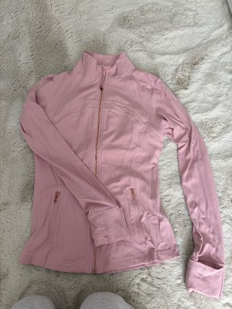 Lululemon Jacke rosa rosegold Grösse 8