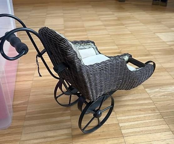 Carrozzine per bambole: Landeau-poussette de poupée vintage – Usato da PULLY venduto da RAPHAEL1953 2