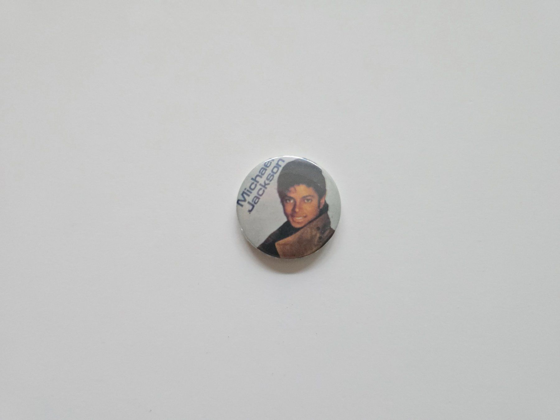 Placchette & Badge: Alter Pin Michael Jackson – Usato da Dättlikon venduto da Wundertuete_