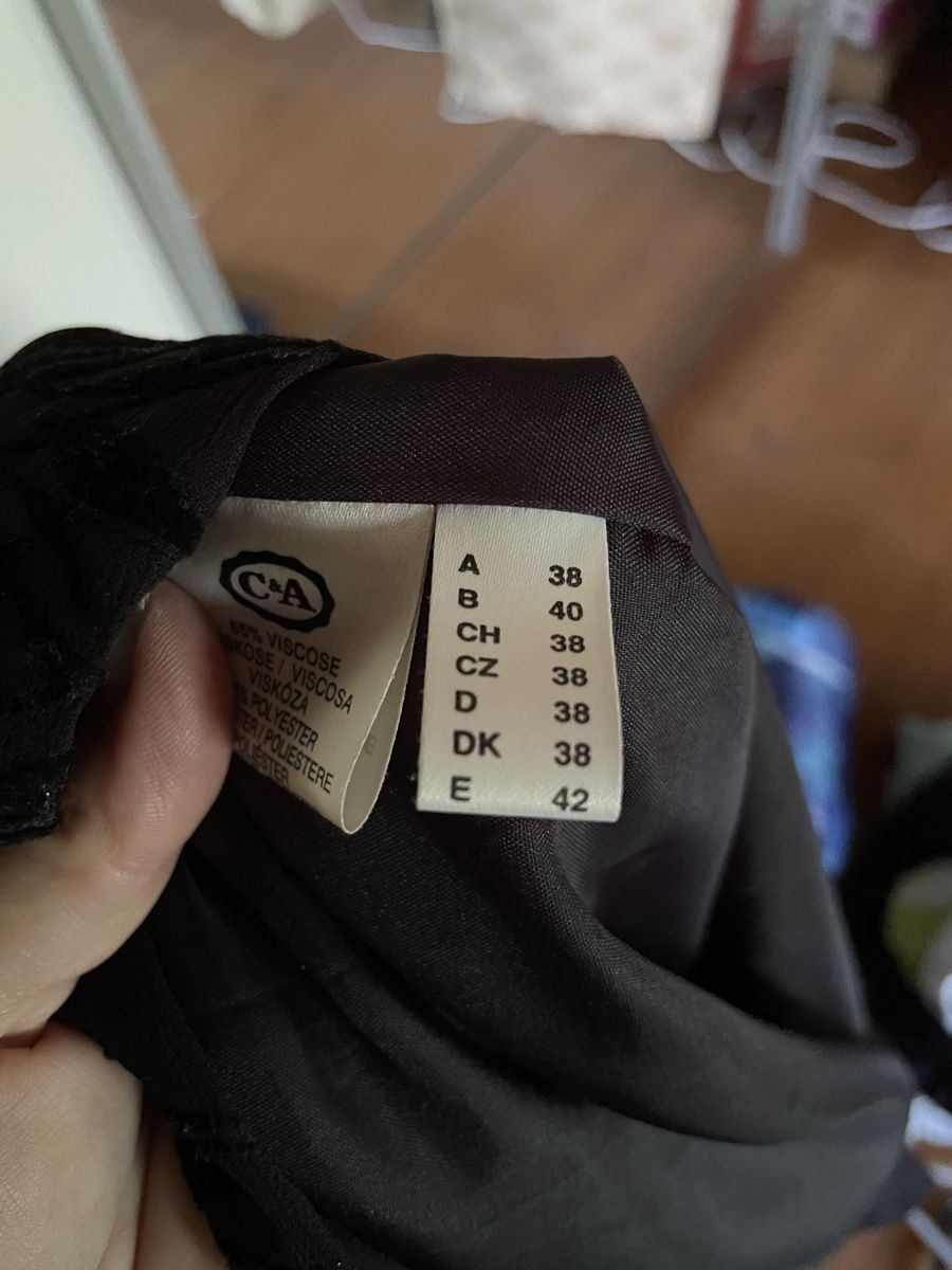 C&A Vestiti: Abendkleid Yessica dunkelblau Gr 38 – Usato da Schafhausen i. E. venduto da Hublina 2