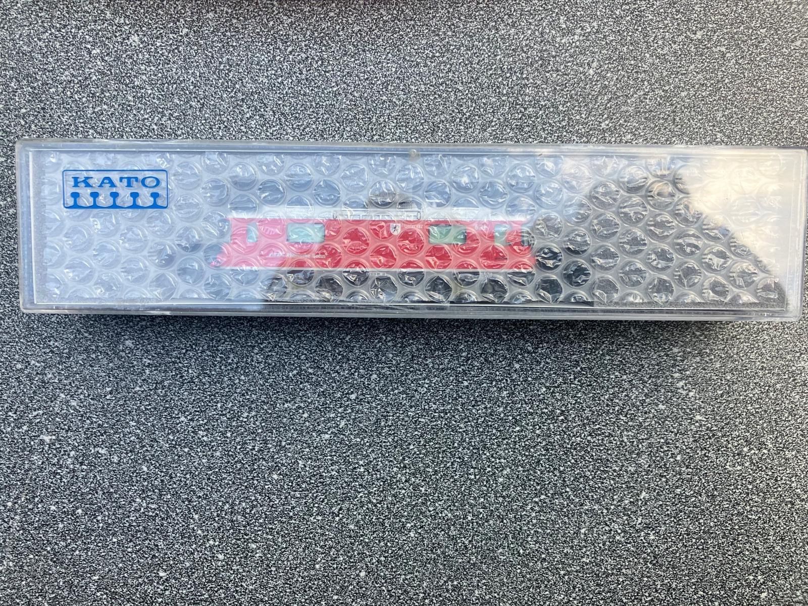 Kato Modelleisenbahnen: Modelleisenbahn – Neu und originalverpackt aus Hinterfultigen von mon_yxg5