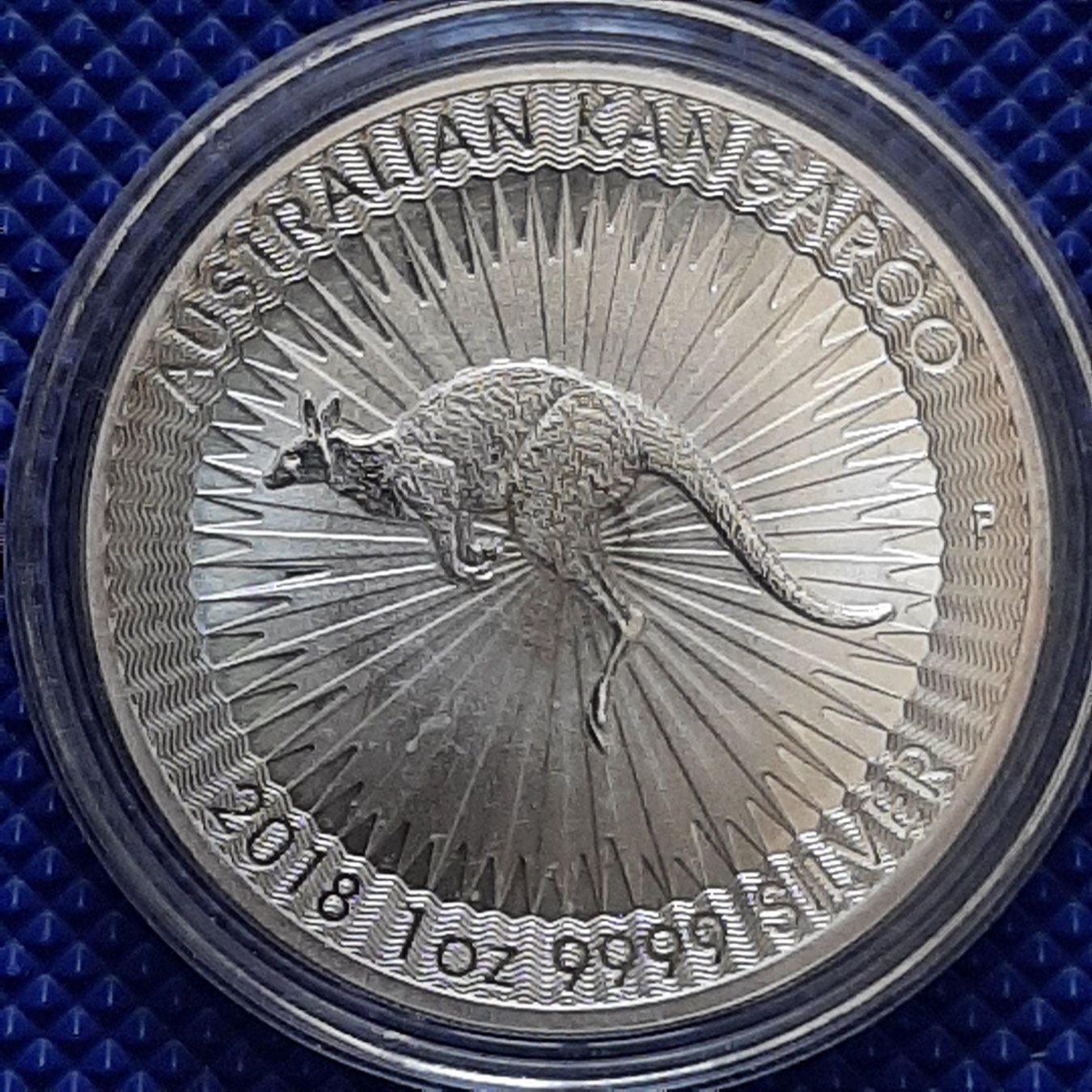 Tutti le monete: 2018 Australia Kangaroo 1 oz 9999 Fine Silver – Nuovo e nell'imballaggio originale da Carouge GE venduto da cecob0909