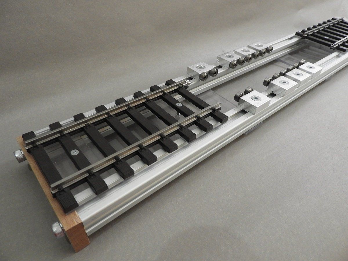 Modellini di ferrovie: Spur1 Rollenprüfstand Aluminium. Spur 1 – Usato da Winterthur venduto da Spur1