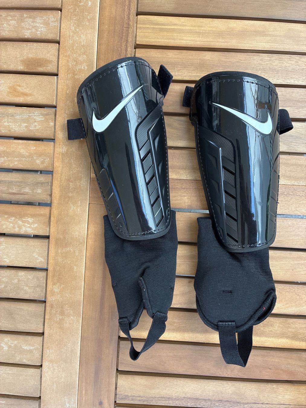 Protections: Schienbeinschoner Nike Schwarz, Paar – D'occasion à Guntershausen par Gloominati 1