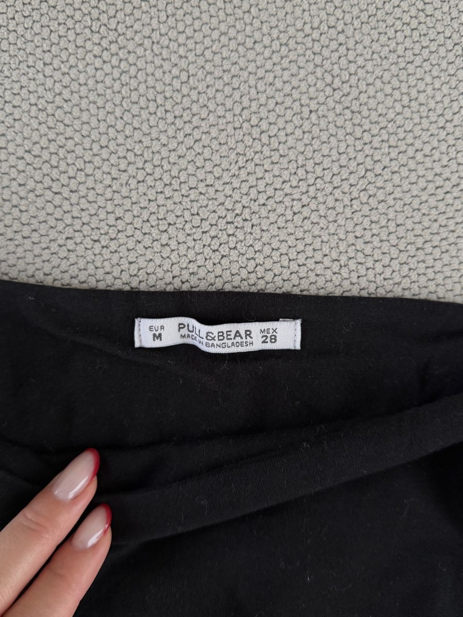 Pull&Bear Top: Pull&Bear Black Crop Top - Off Shoulder - Size M – Nuovo (secondo la descrizione) da Interlaken venduto da pat_b8yn 1