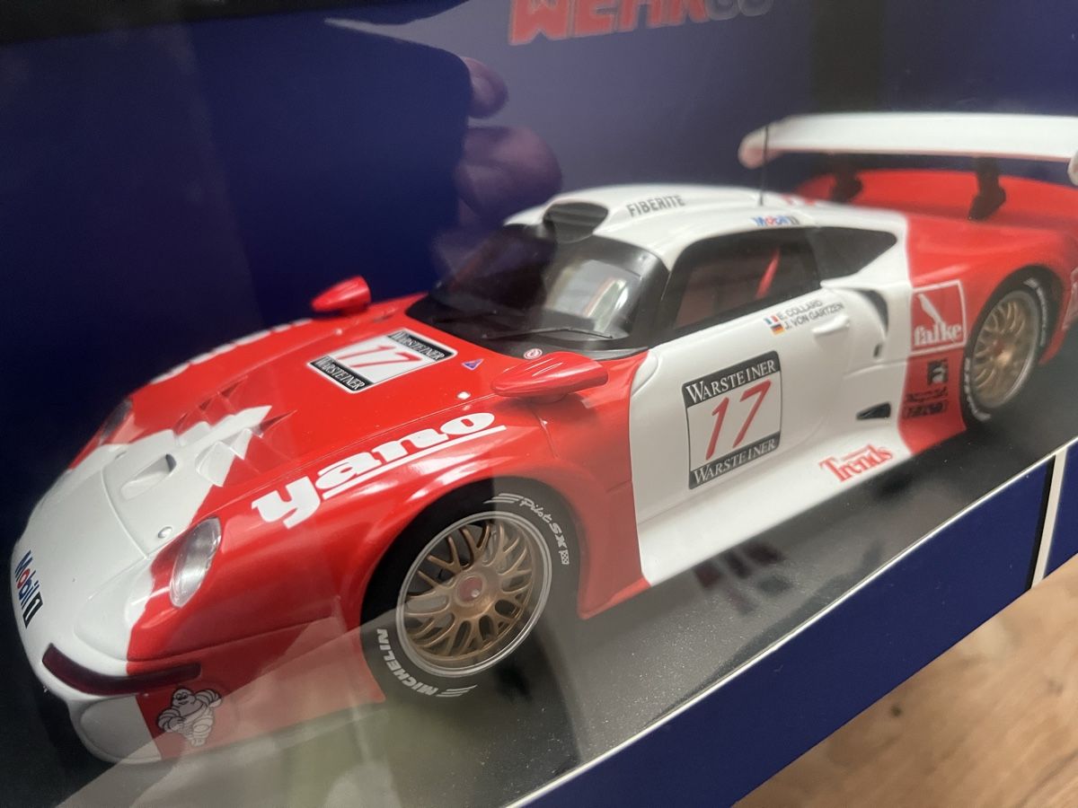 Porsche Modellini d'auto: Porsche 911 GT1.  1:18 – Nuovo e nell'imballaggio originale da Rümlang venduto da Papamoll4 5