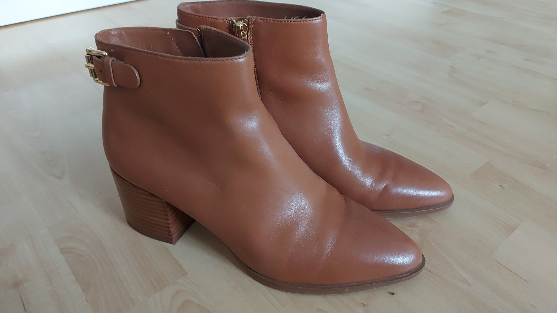 Michael Kors Scarpe da donna: MICHAEL KORS Stiefeletten Gr.38 (7,5) – Usato da langenthal venduto da rundholz7 5