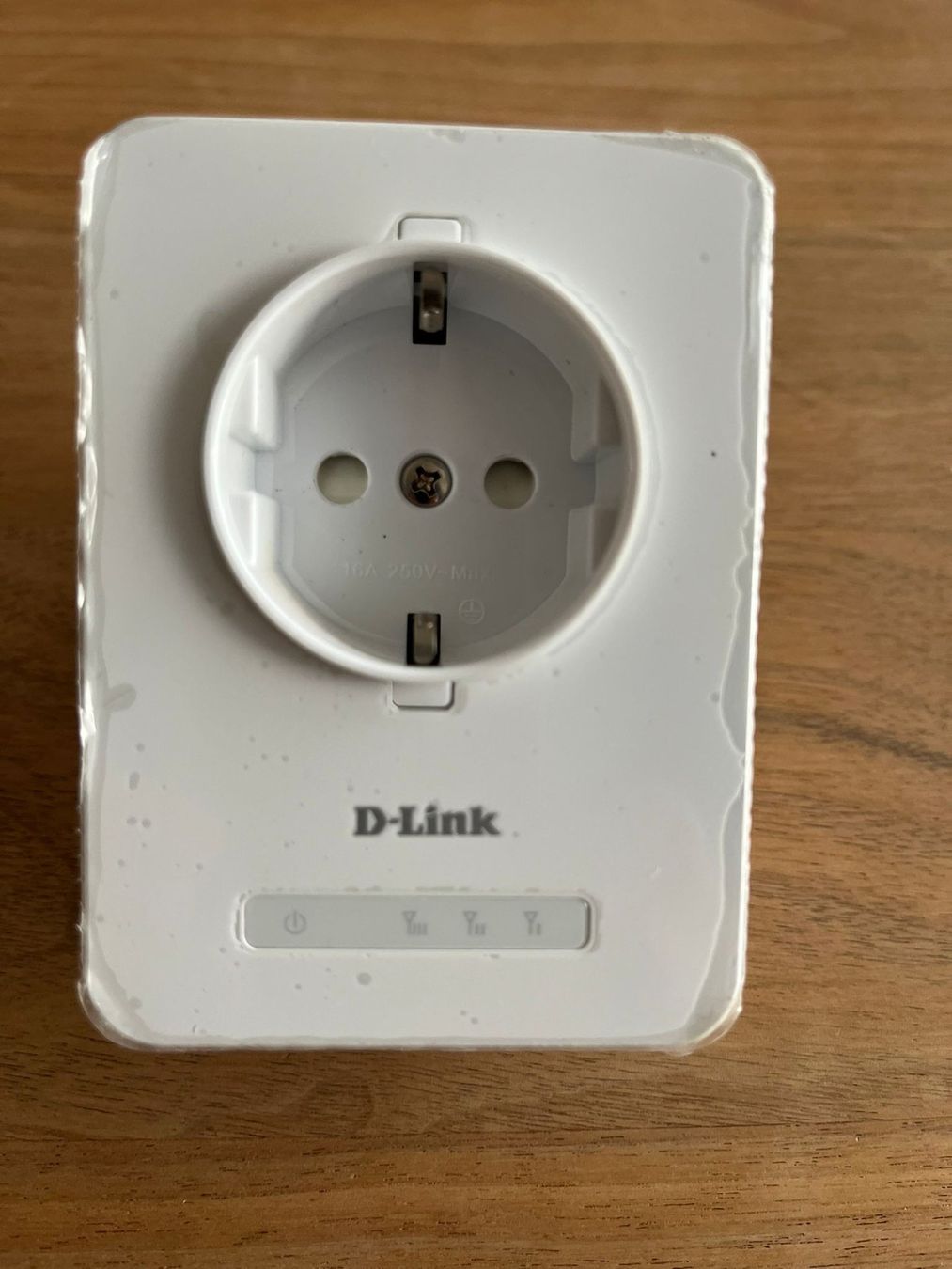 Dlink WiFi: N300 Wi-Fi Range Extender with Power Passthrough DAP-1365 – Usato da Zürich venduto da Zurich1970 1