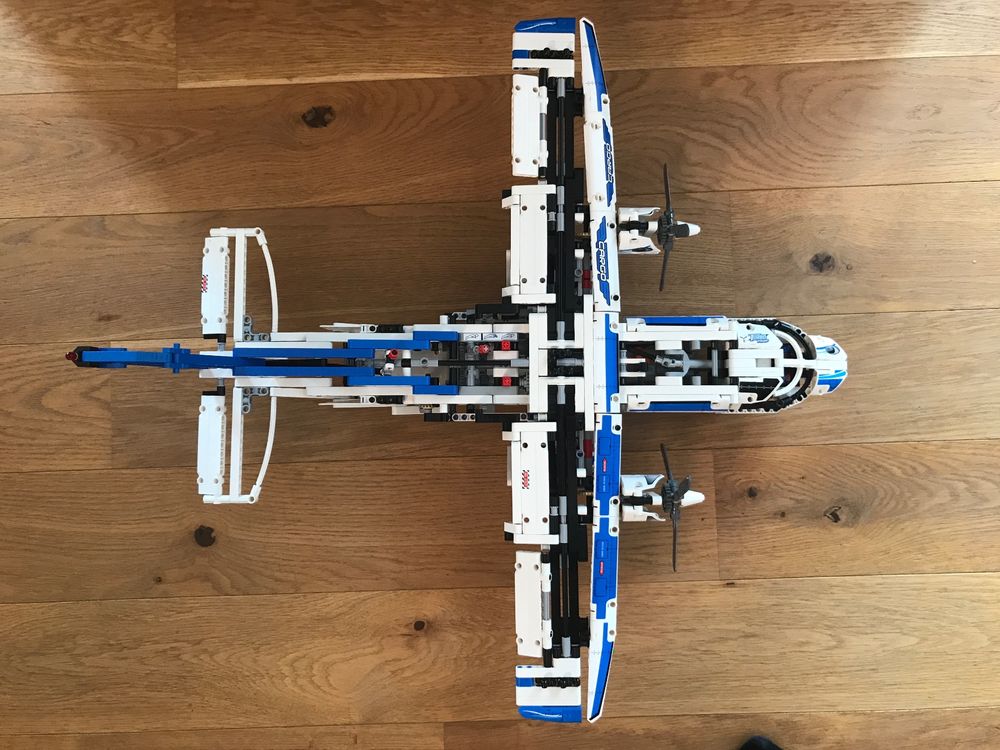 LEGO Avion cargo (42025, LEGO Technic) - acheter sur Galaxus