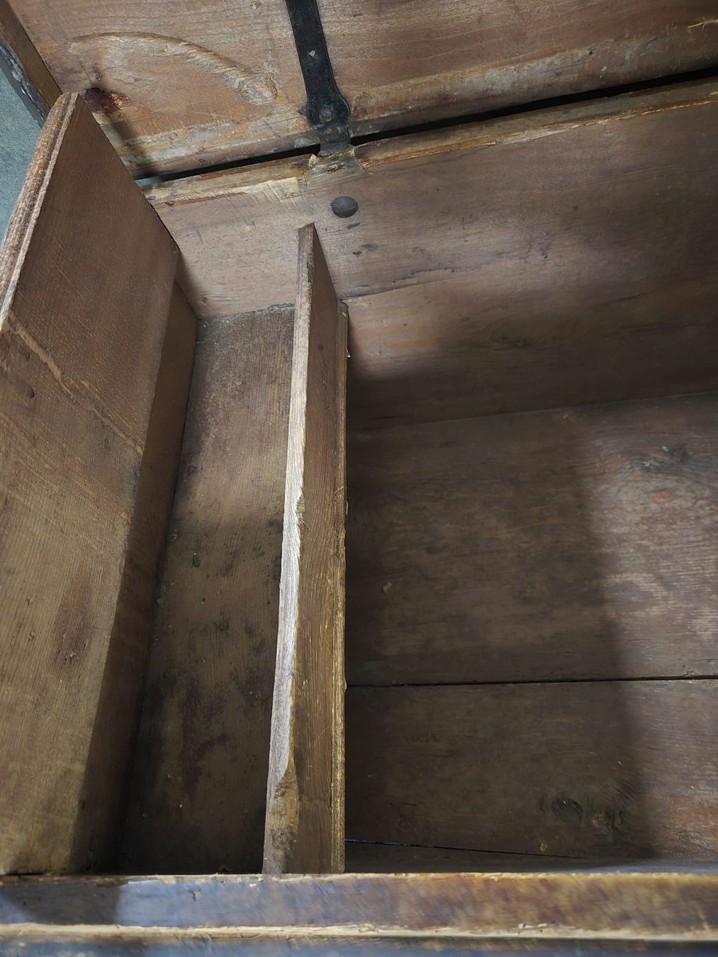 Cassapanche: Antike Holztruhe bemalt 1785 Bauerntruhe – Usato da Rheinsulz venduto da Dred 5