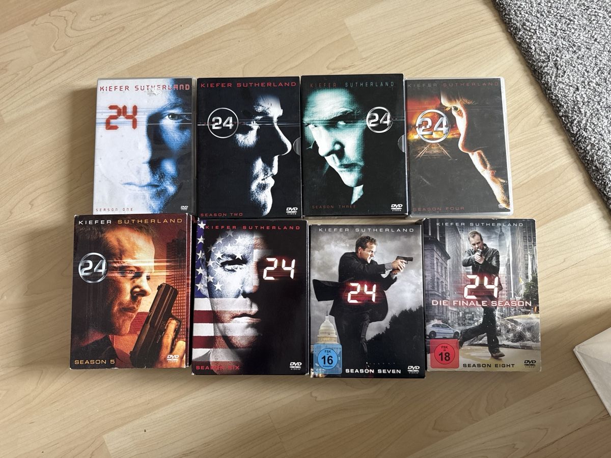 Tutti i DVDs: 24 Twenty Four Komplette Serie – Usato da Ruggell venduto da Forrer1000 1