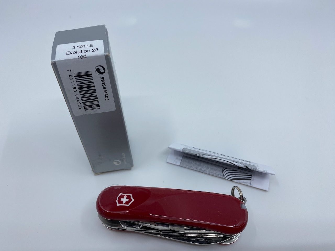 Victorinox Coltelli tascabile: Victorinox Evolution 23 (2.5013.E), neu – Nuovo e nell'imballaggio originale da Visp venduto da Zeno7