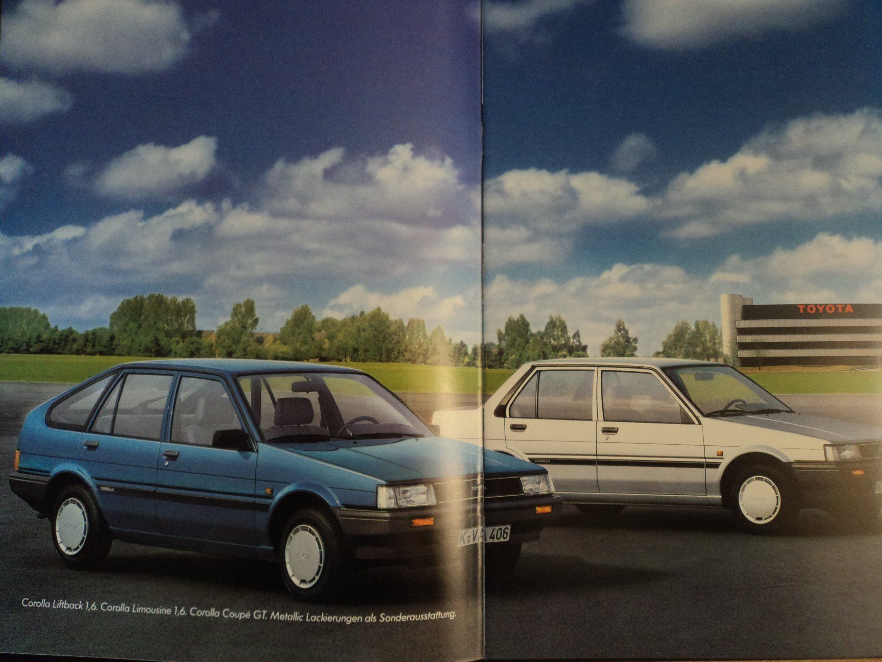 Toyota Documenti: Prospekt Toyota Corolla 1983 mit Coupé GT – Usato da Schwarzenburg venduto da modelCARama 2