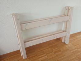 Stützen und Leiter für mittelhohes Flexa-Bett