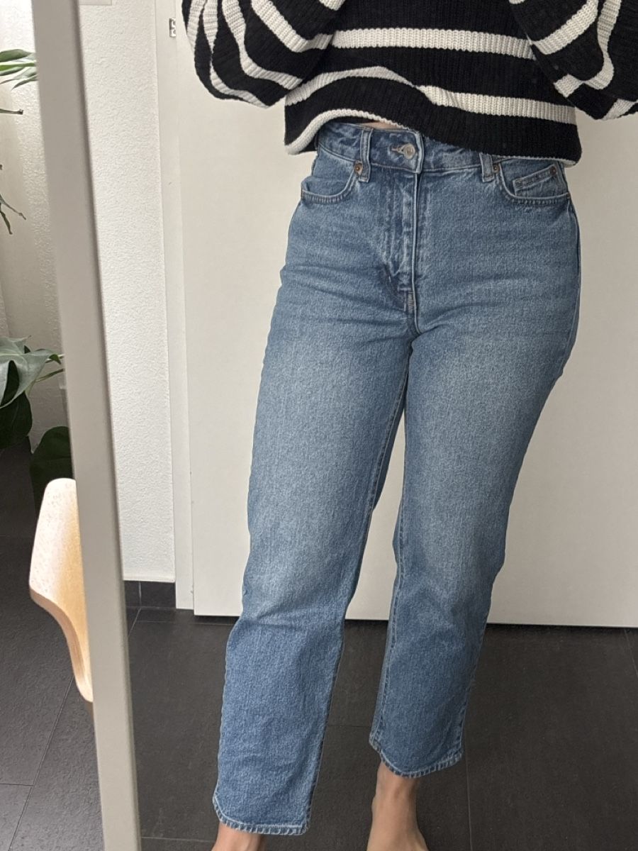 H&M Jeans: Jeans H&M 34 XS – Usato da Sarnen venduto da leonie.vera