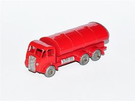 Matchbox Lesney ERF TANKER "ESSO" No. 11B