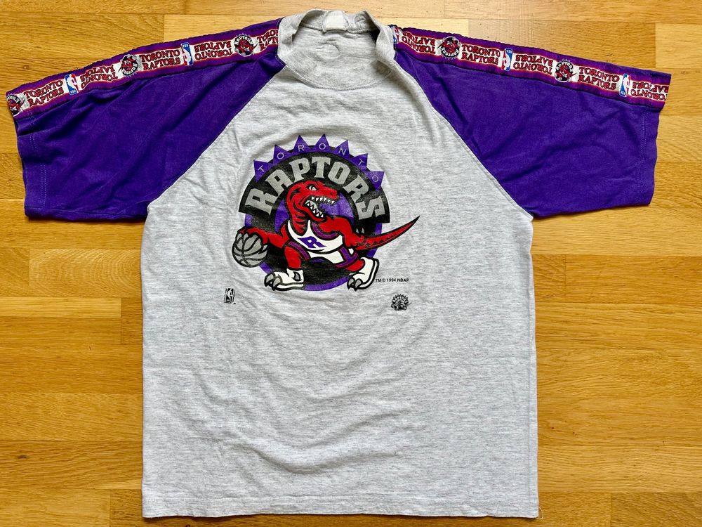 Vintage CHAMPION Toronto Raptors NBA T-Shirt M 90s 1994 (Gebraucht) in ...