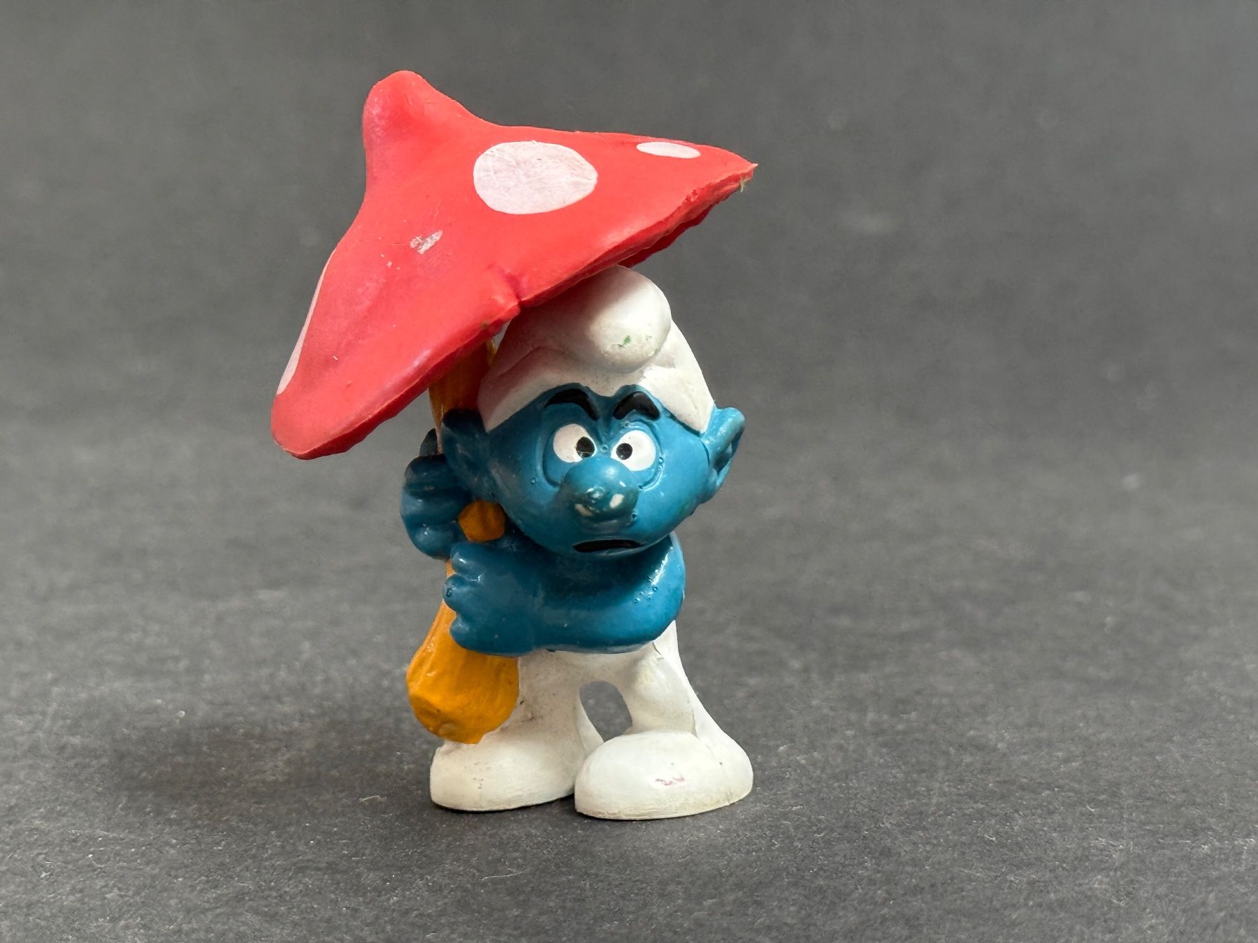 Statuette: Schirm Schlumpf Pilz – Usato da Ennetbaden venduto da mapa05 1