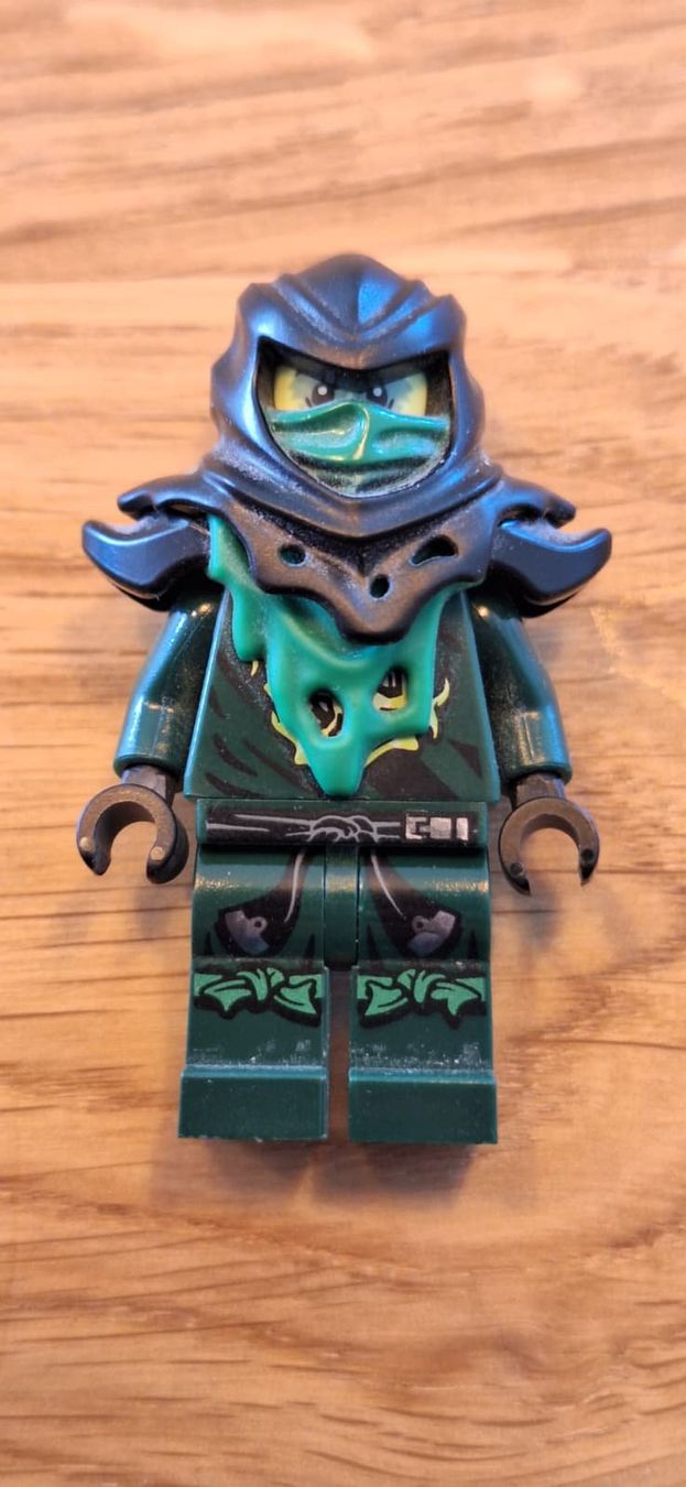 Lego Statuette: Lego Ninjago Lloyd Possessed – Usato da Egnach venduto da sea_2zvc