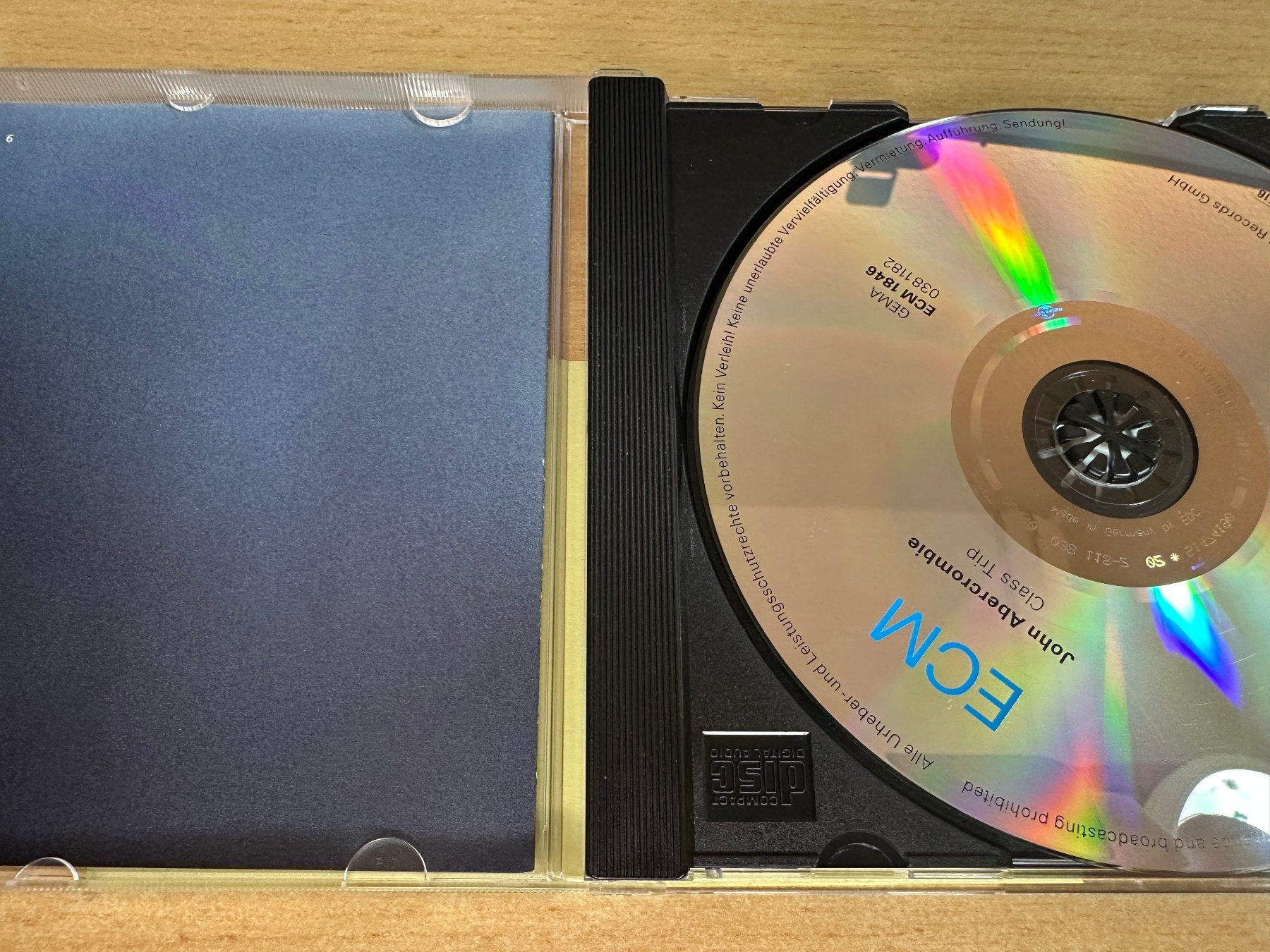 CD: K9 John Abercrombie – Class Trip – Usato da Rikon im Tösstal venduto da Alpenmutz 4