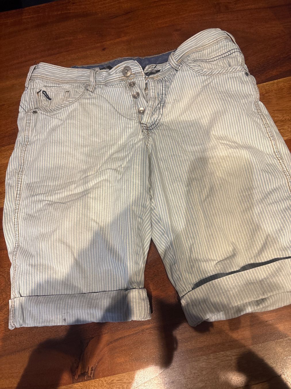 Pantaloni: Sommer Short Gr. 48, gestreift, Top Zustand – Usato da Andwil SG venduto da schmei