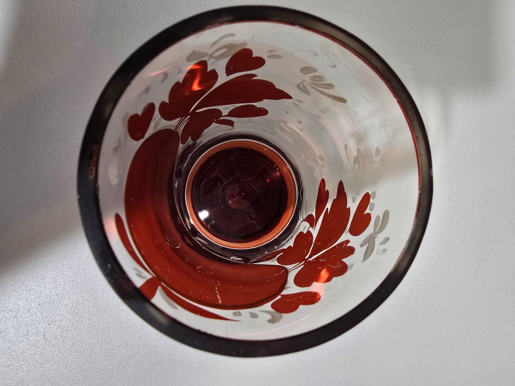 Bicchieri: Rotes Biedermeier Glas mit Blumenmuster, Antik Rubinglas – Usato da Zürich venduto da H.Orion 7