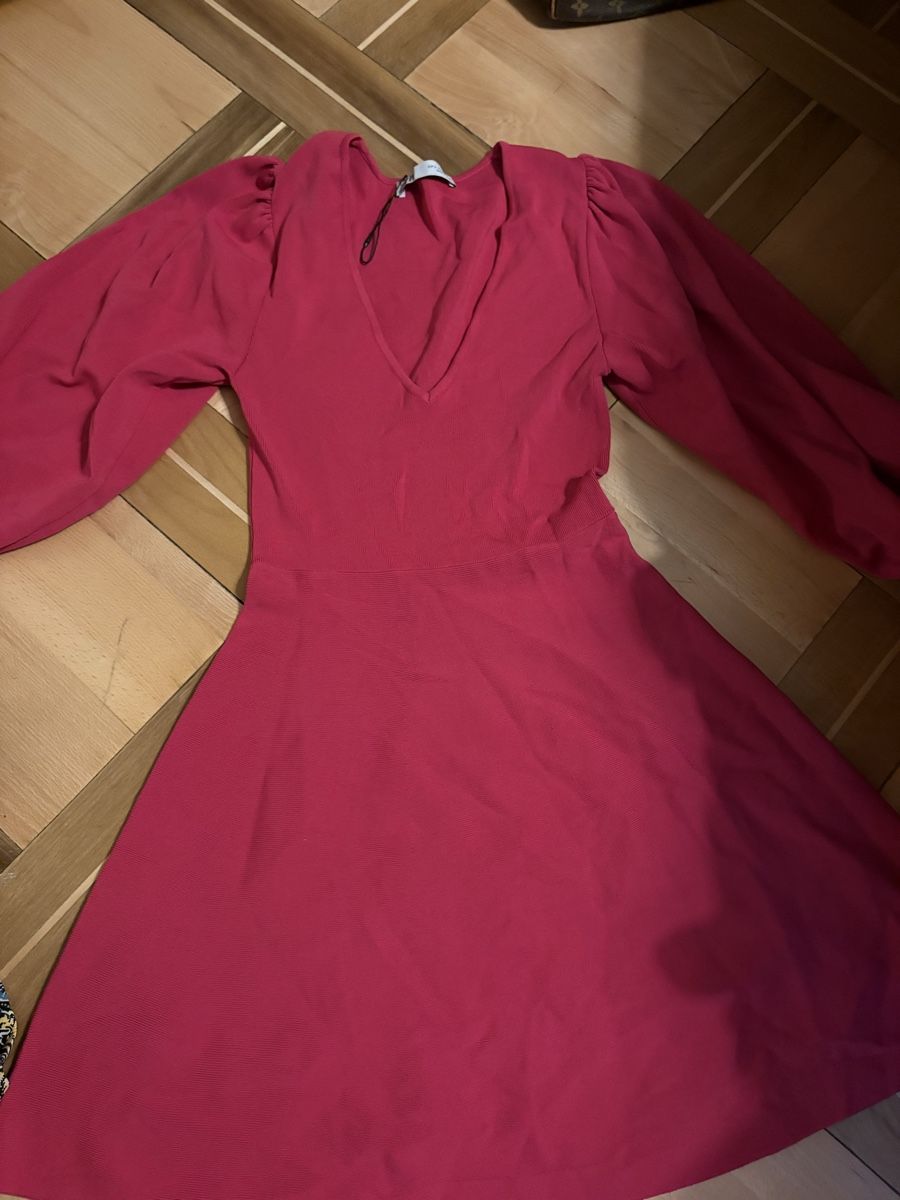 Zara Lotti di vestiti: 9 Zara Kleider XS – Usato da st. gallen venduto da everythingyouwishfor 1