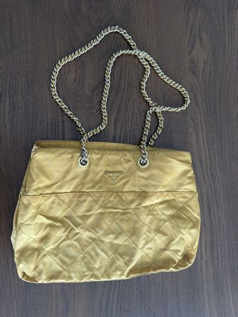 Prada Vintage Nylon Handtasche