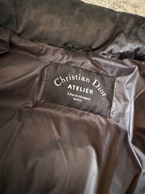 Vestes: Dior Winterjacke grösse XL – D'occasion à Langnau b. Reiden par Kad.Ha 2