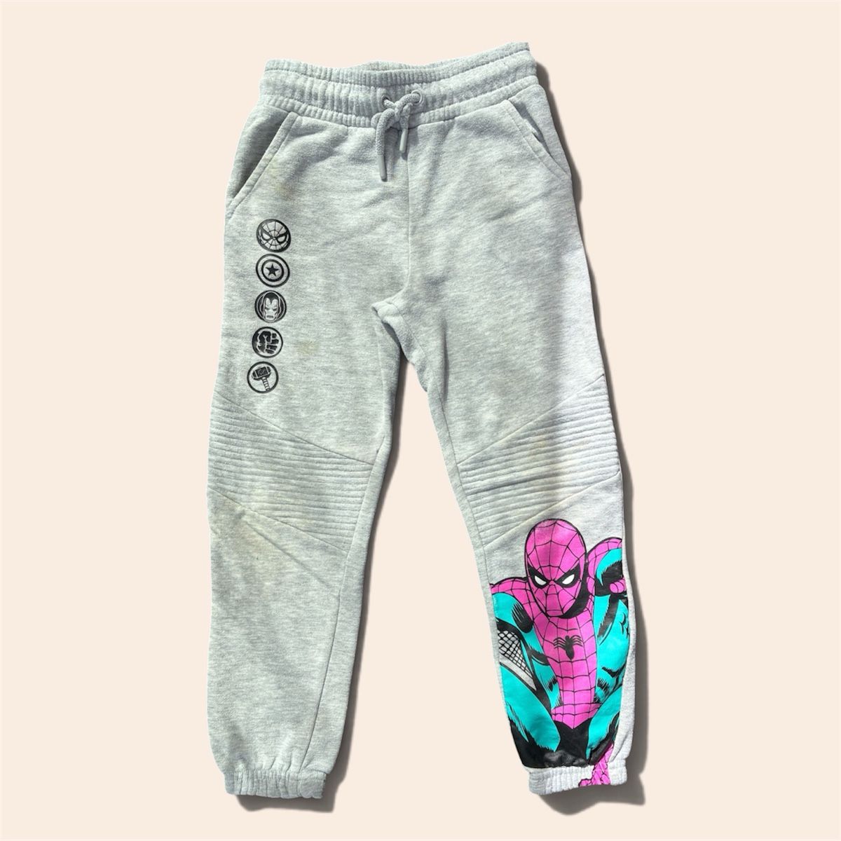 Hosen: ENSEMBLE JOGGING MARVEL GRIS POUR ENFANT – Neu (gemäss Beschreibung) aus Lausanne von mar_6snp 2