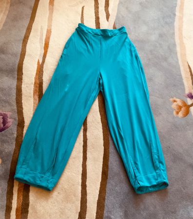 Super pantalon vert turquoise du designer grec OZAI N’KU t.S