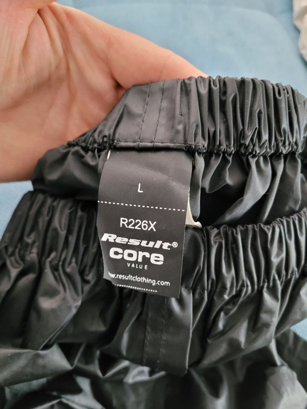 Pantaloni: Regenhose – Usato da Sevelen venduto da Motchi 2