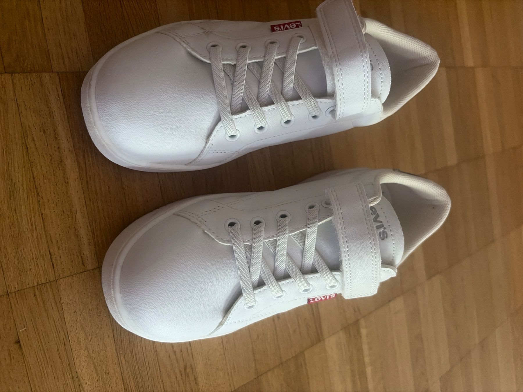 Levi's Scarpe da uomo: Levi’s Sneaker – Usato da Basel venduto da mel_lp5v