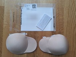 H&M Klebe BH Cups Grösse B/C