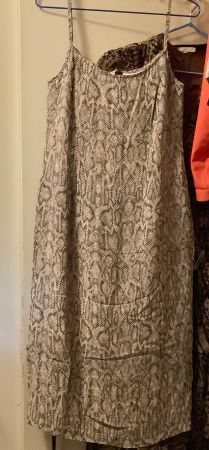 Schlangenoptic, leichtes Sommerkleid Gr.36